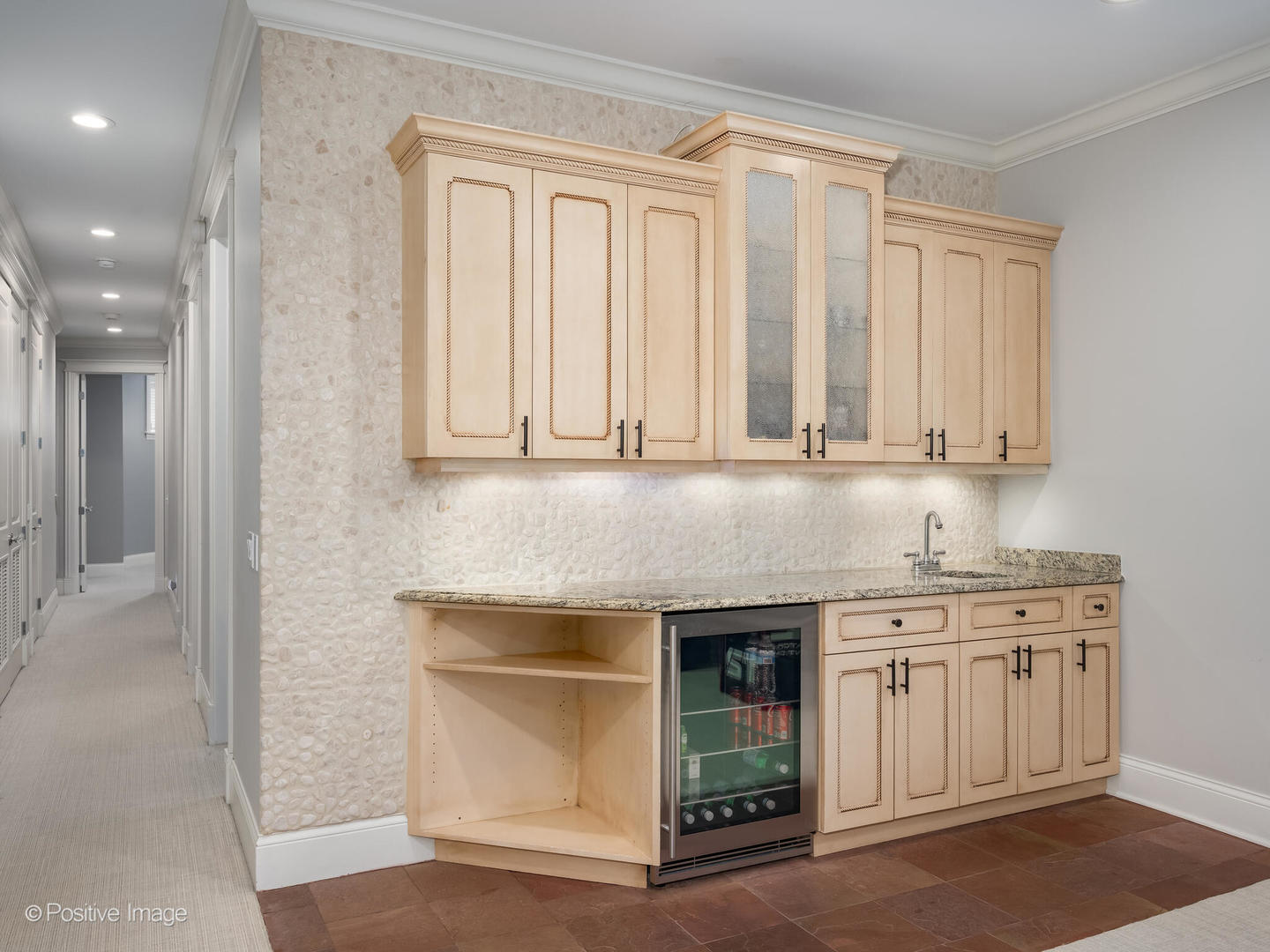 1532 West Wolfram Street Chicago IL 60657