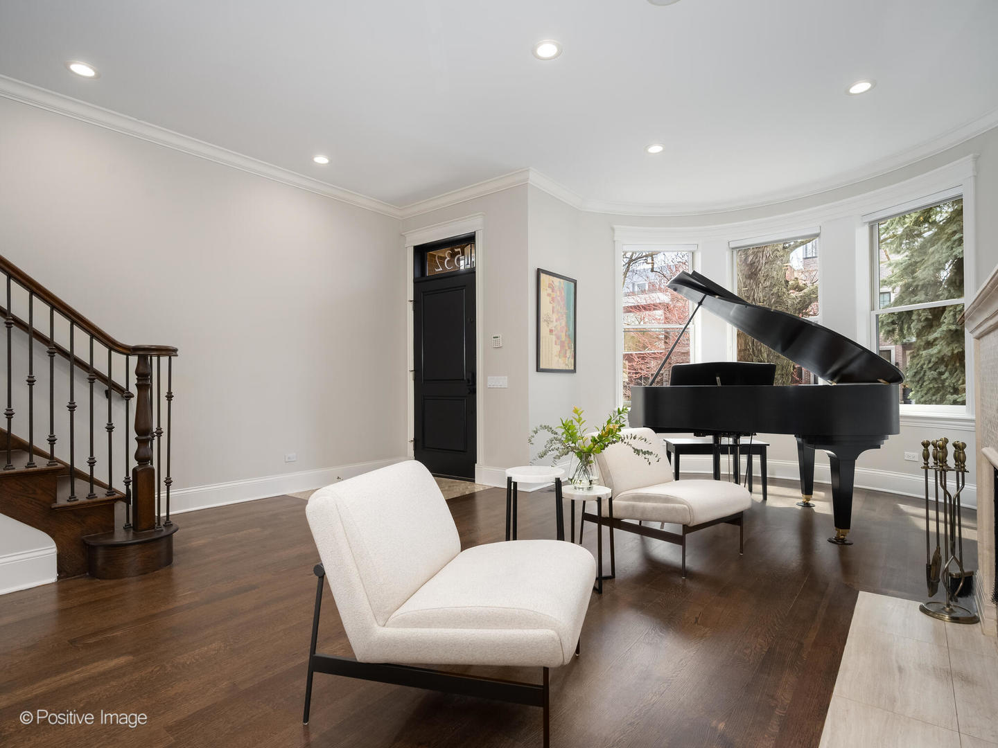 1532 West Wolfram Street Chicago IL 60657