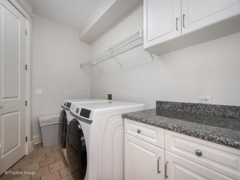 1532 West Wolfram Street Chicago IL 60657