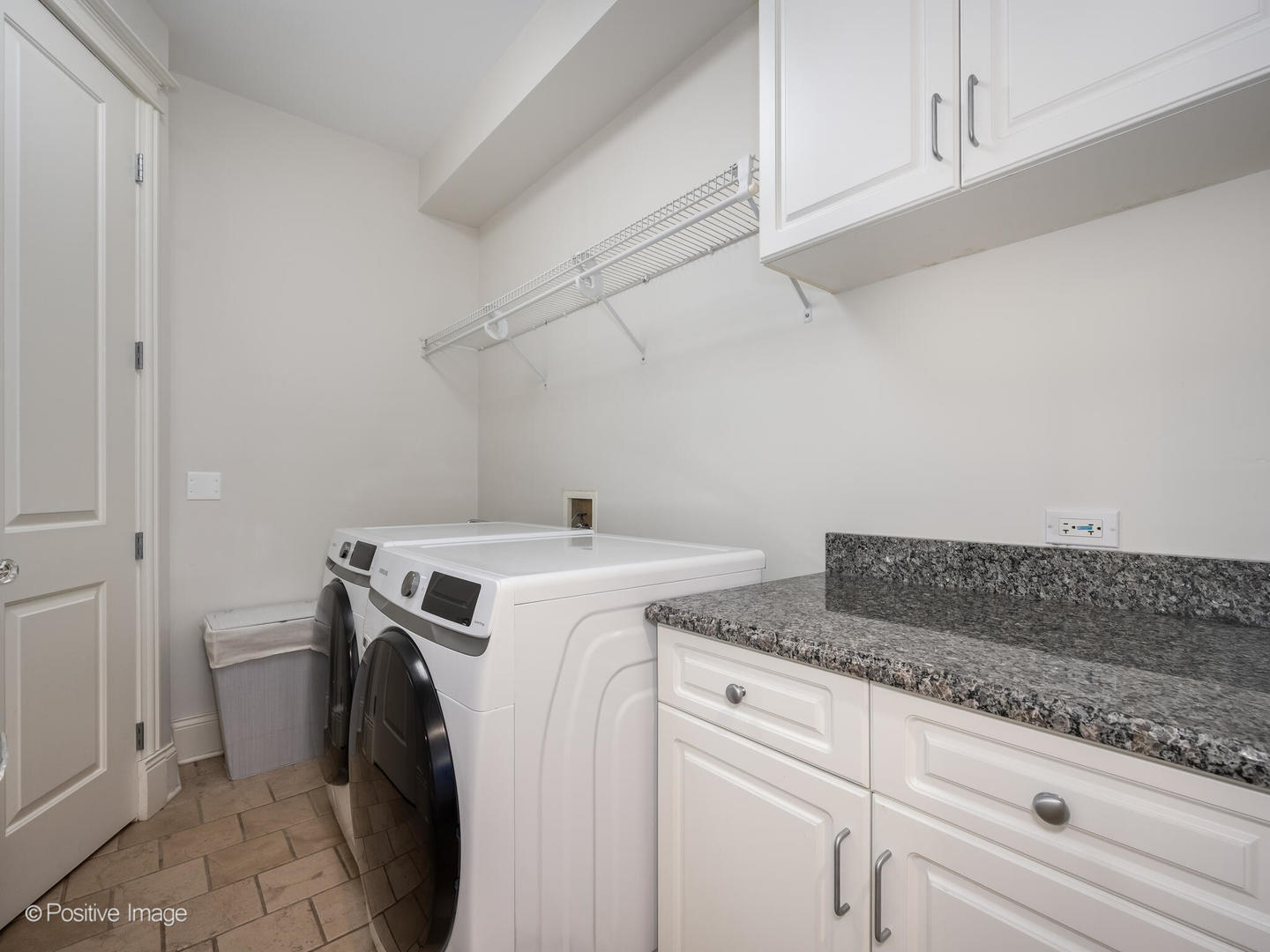 1532 West Wolfram Street Chicago IL 60657