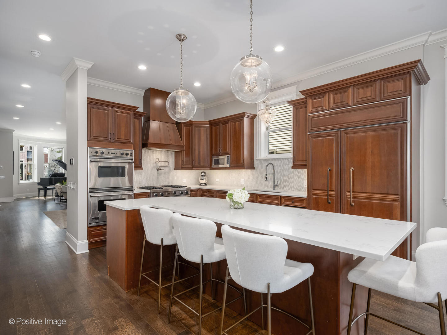 1532 West Wolfram Street Chicago IL 60657