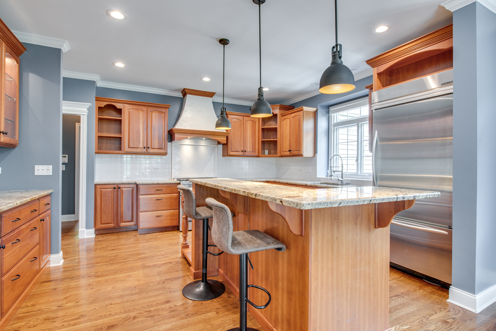 1736 Robert Lane Naperville IL 60564