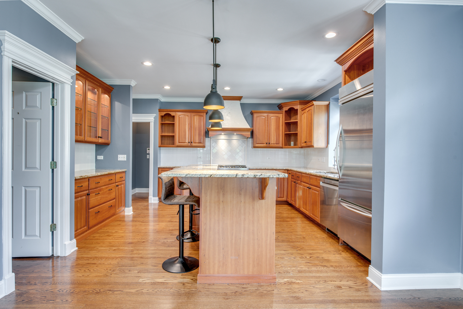 1736 Robert Lane Naperville IL 60564