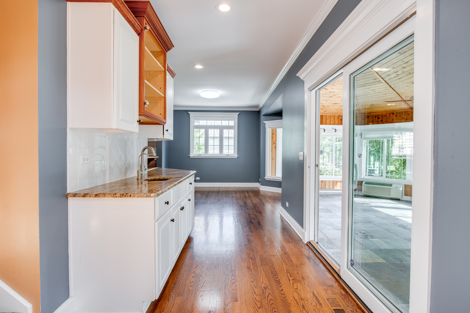 1736 Robert Lane Naperville IL 60564