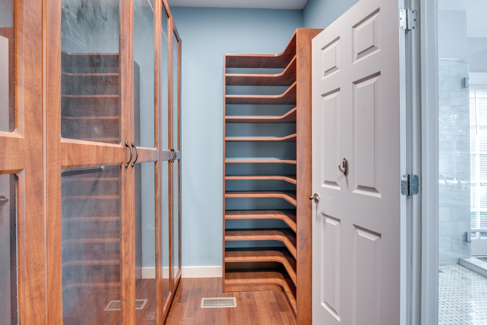 1736 Robert Lane Naperville IL 60564