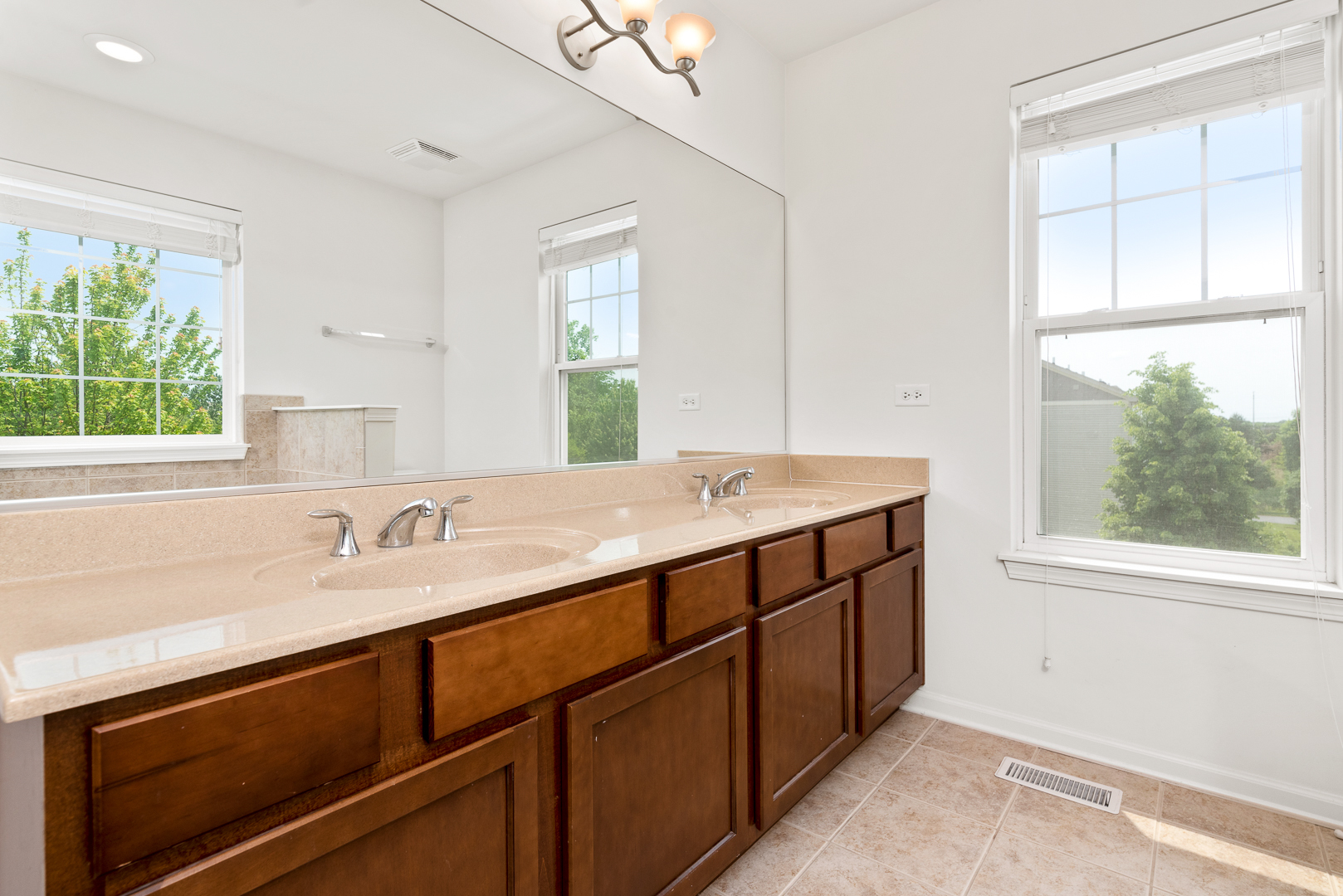 3568 Gabrielle Lane Aurora IL 60504