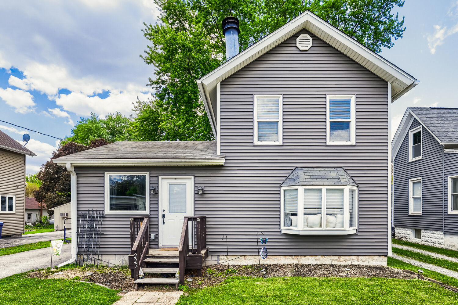 225 North May Street Hinckley IL 60520