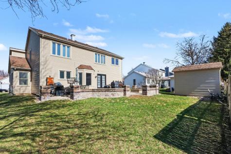 215 East Brookwood Lane E Bolingbrook IL 60440