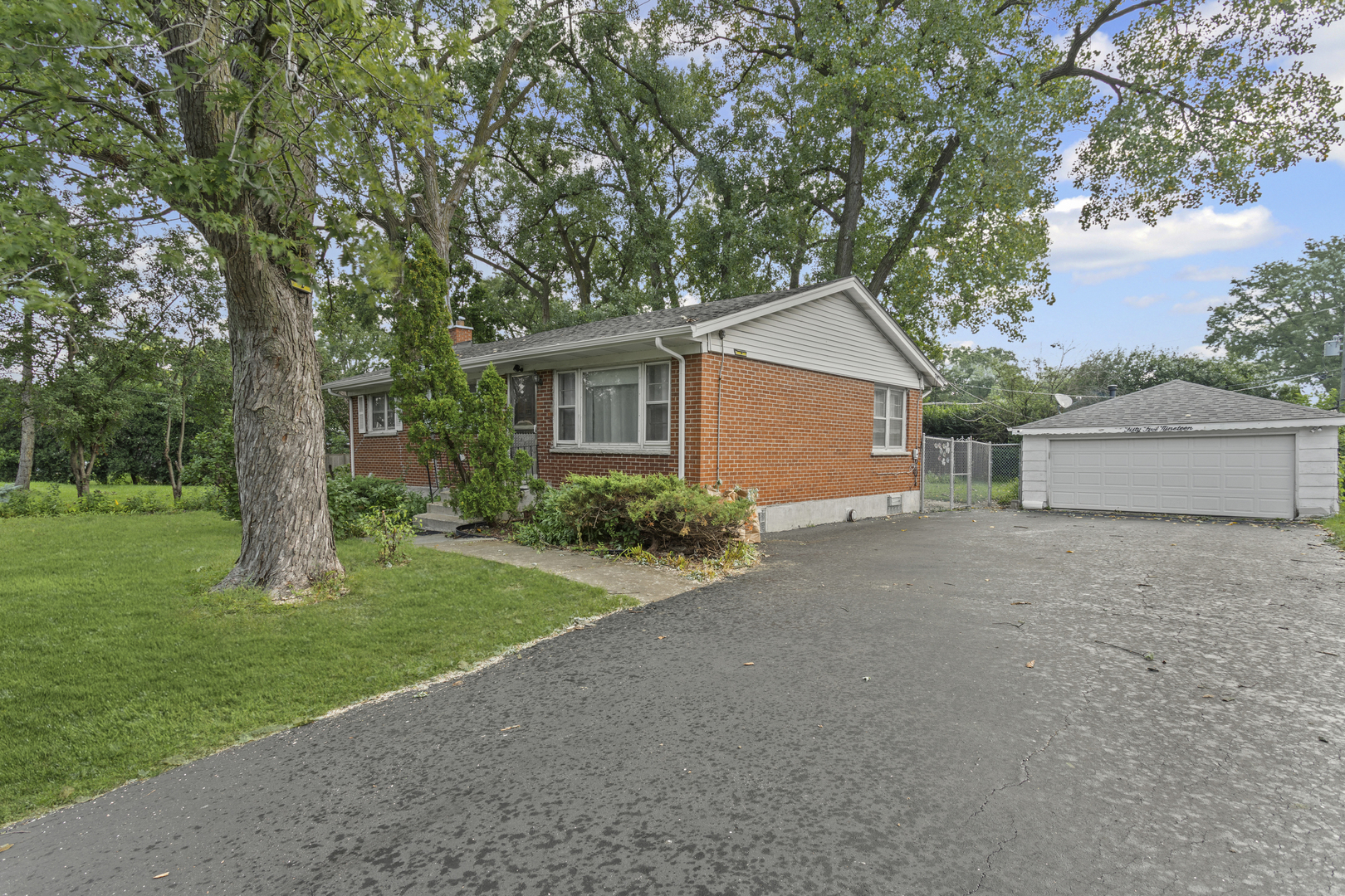 5519 Fairview Avenue Downers Grove IL 60516