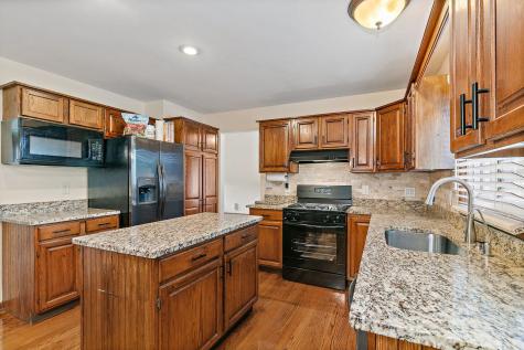 6 Amanda Yorkville IL 60560