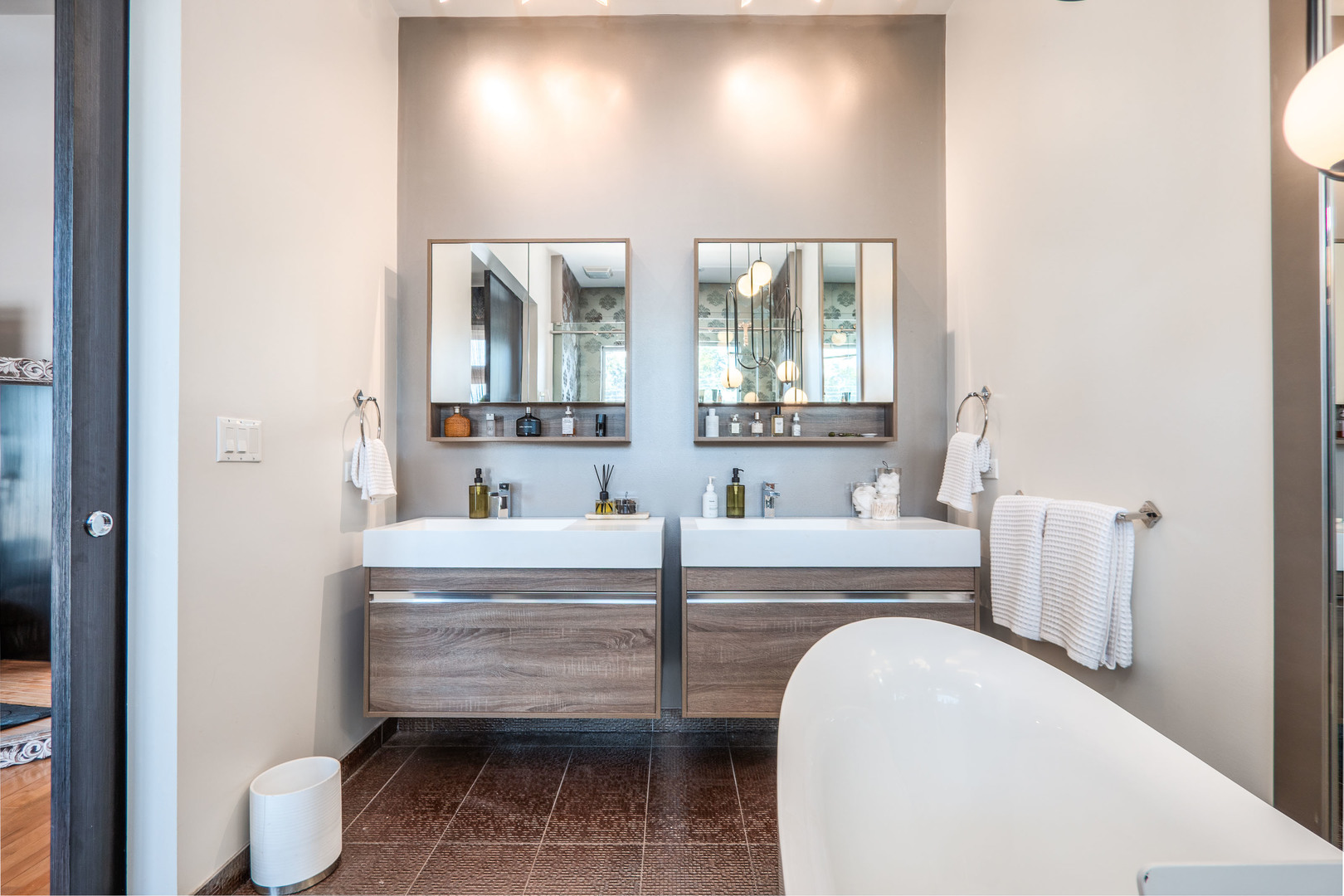 843 North California Avenue Chicago IL 60622