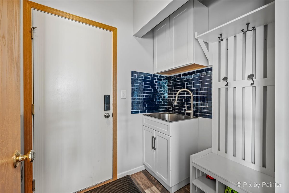 2030 Westbury Lane Aurora IL 60502