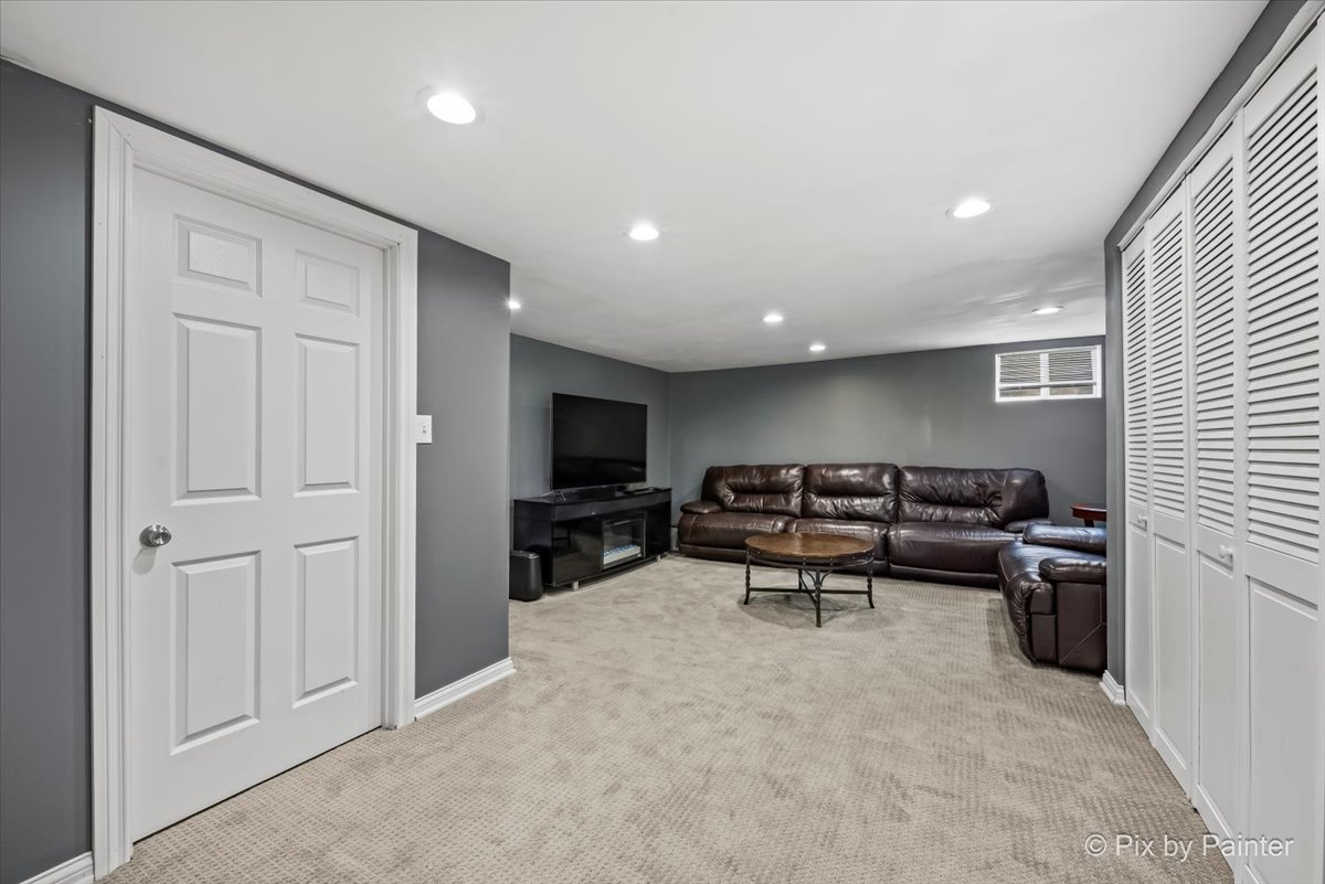 2030 Westbury Lane Aurora IL 60502