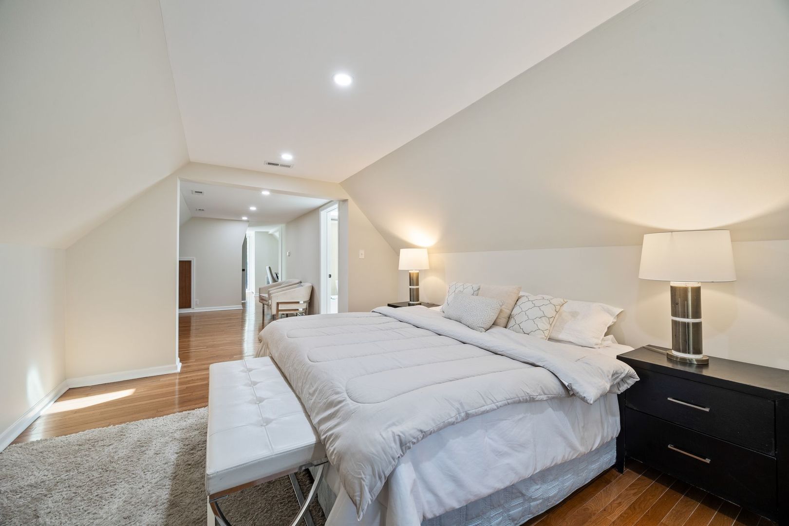 4143 North Drake Avenue Chicago IL 60618