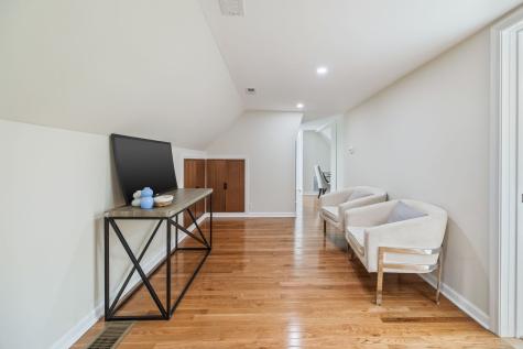 4143 North Drake Avenue Chicago IL 60618