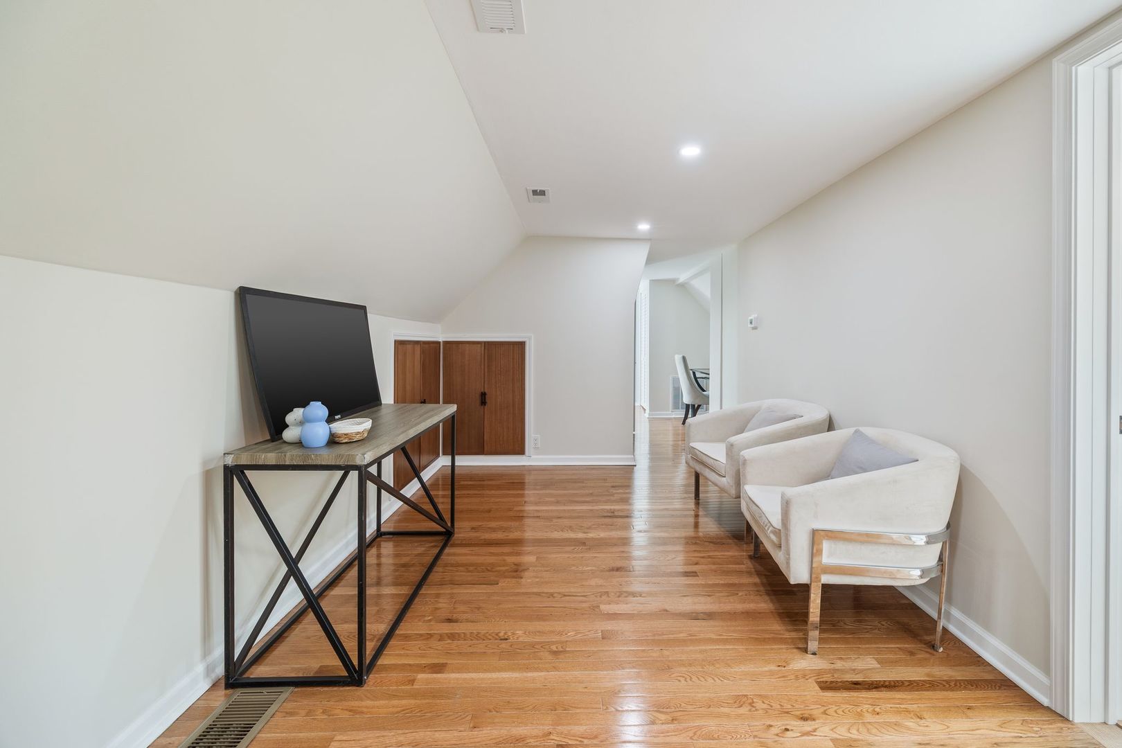4143 North Drake Avenue Chicago IL 60618