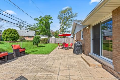 216 Leonard Street Chicago Heights IL 60411
