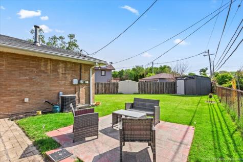 216 Leonard Street Chicago Heights IL 60411