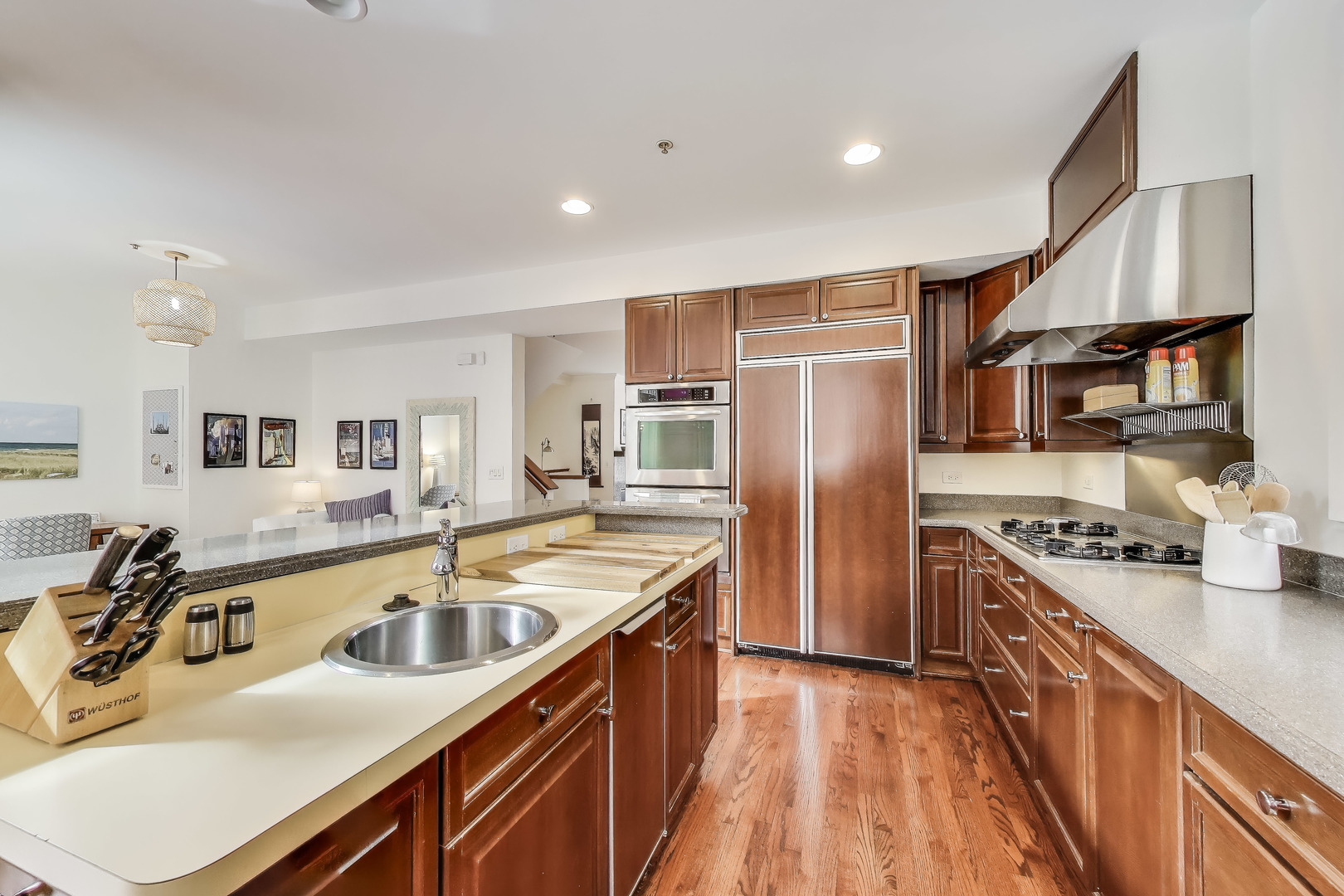 19 West 15th Street Chicago IL 60605