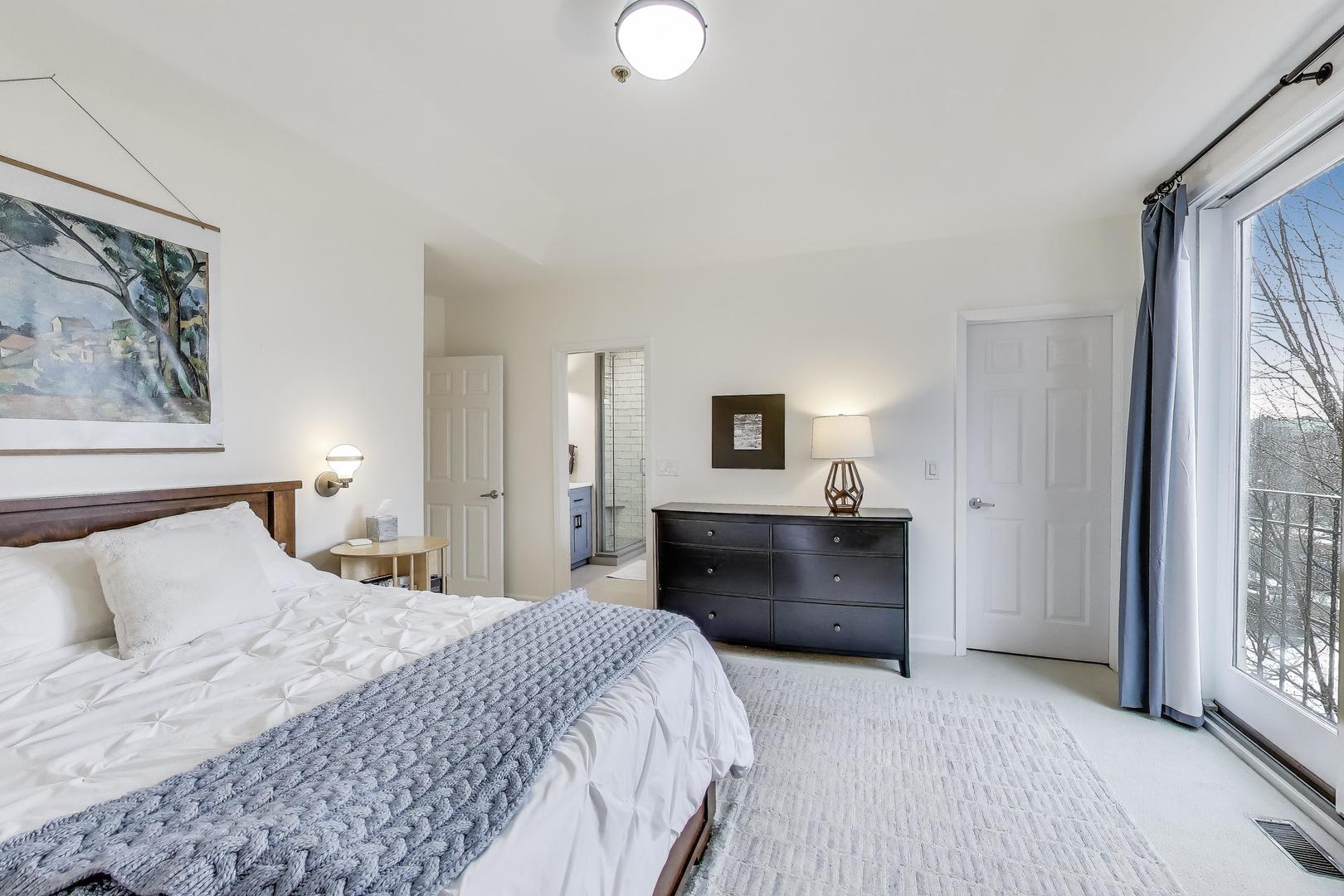 19 West 15th Street Chicago IL 60605