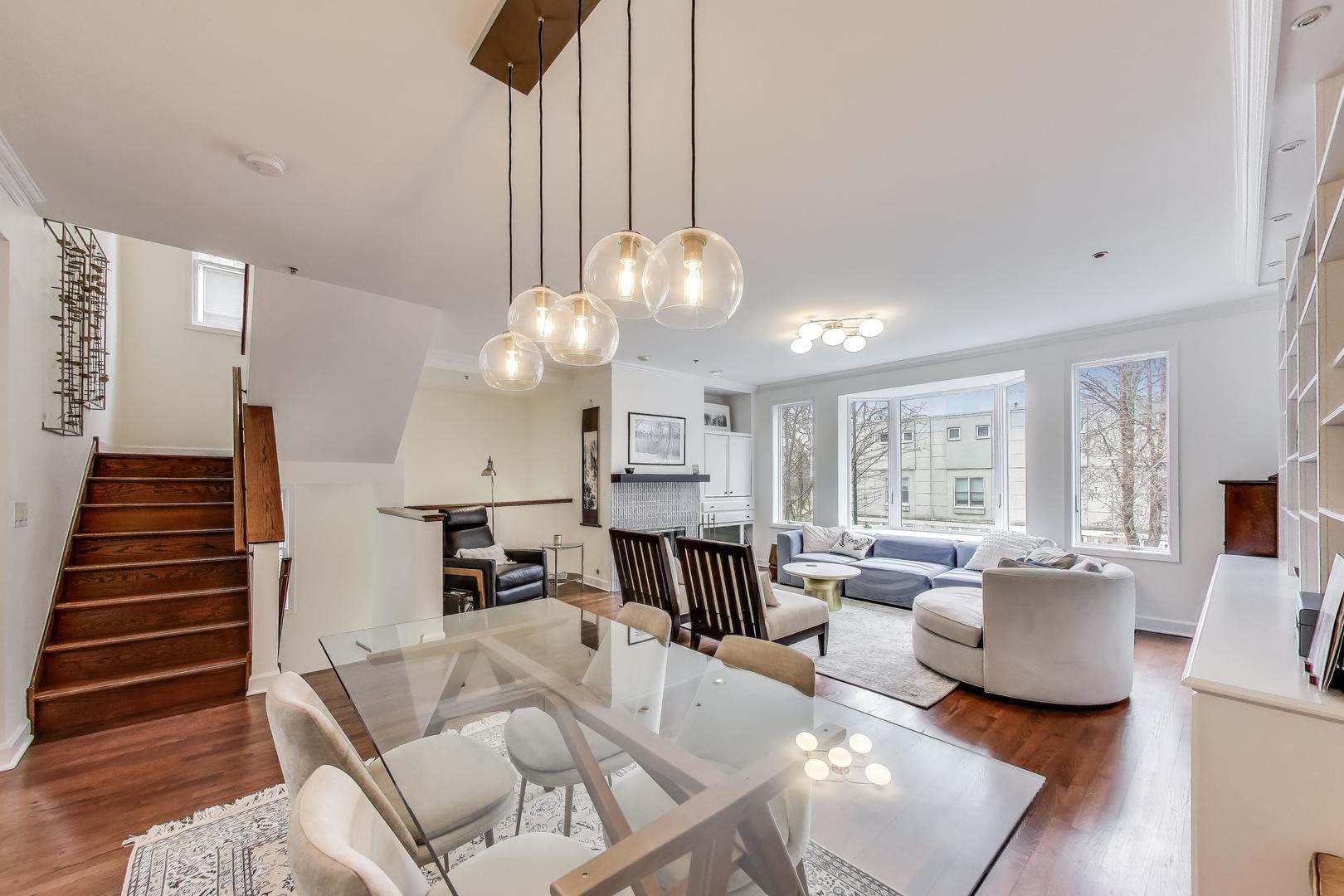 19 West 15th Street Chicago IL 60605