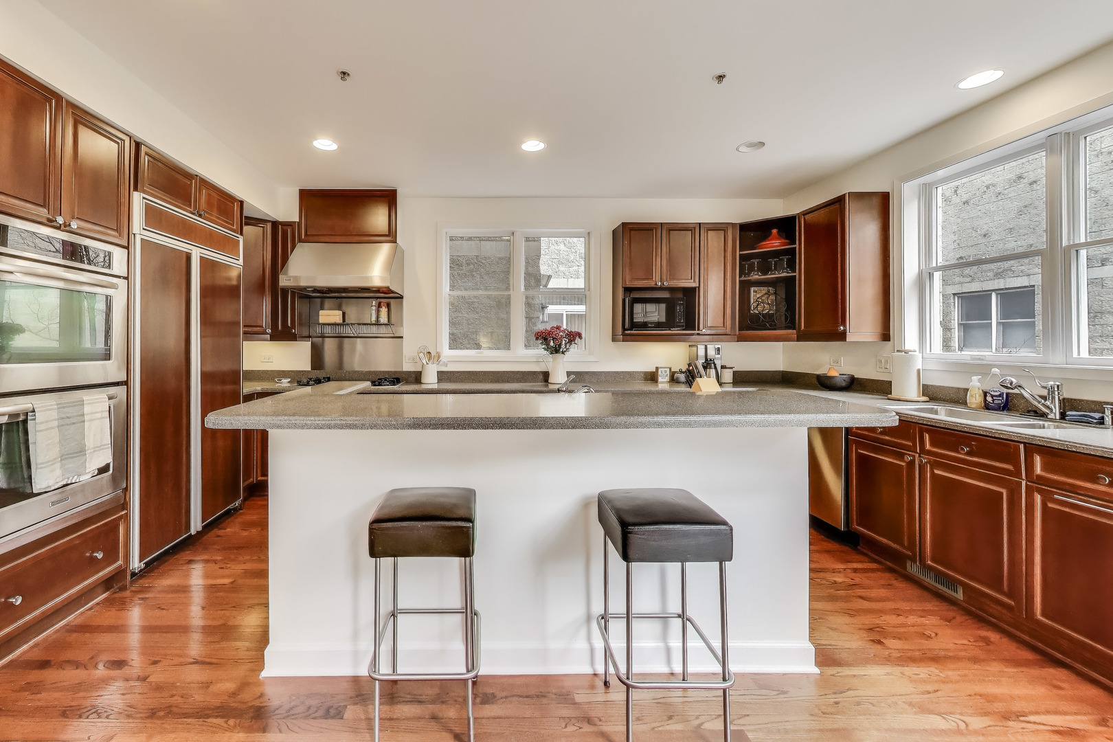 19 West 15th Street Chicago IL 60605