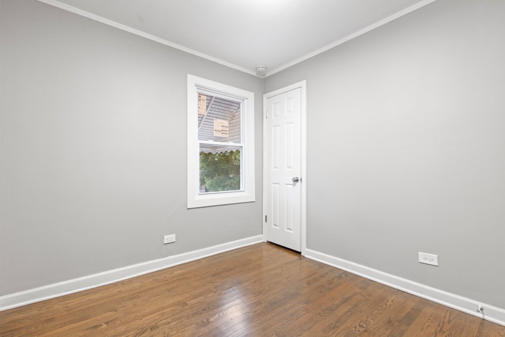 10231 South Rhodes Avenue Chicago IL 60628