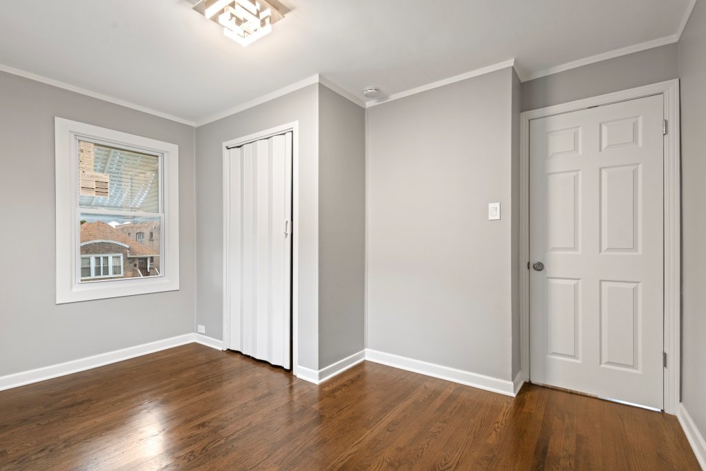 10231 South Rhodes Avenue Chicago IL 60628