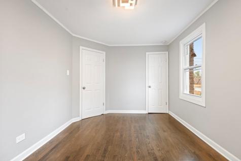 10231 South Rhodes Avenue Chicago IL 60628