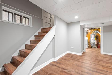 10231 South Rhodes Avenue Chicago IL 60628