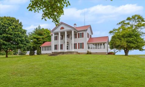 2550 East County Road 1375 Road Newman IL 61942