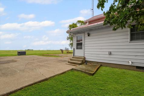 2550 East County Road 1375 Road Newman IL 61942