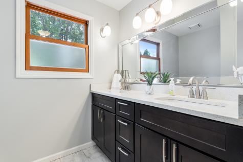 14858 Parkside Avenue Oak Forest IL 60452