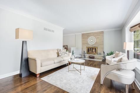 14858 Parkside Avenue Oak Forest IL 60452