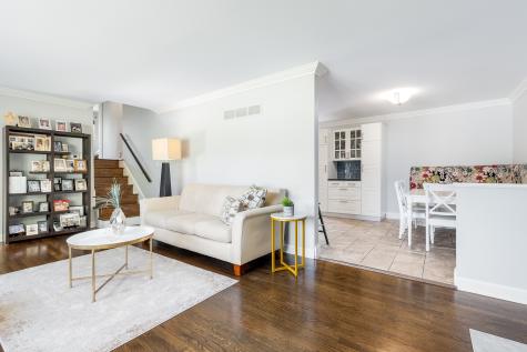 14858 Parkside Avenue Oak Forest IL 60452