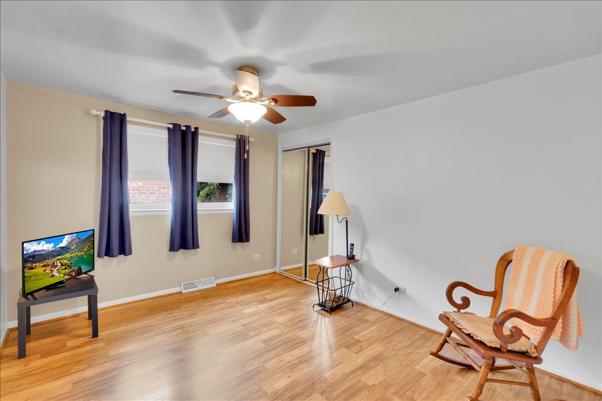 4317 South Keating Avenue Chicago IL 60632