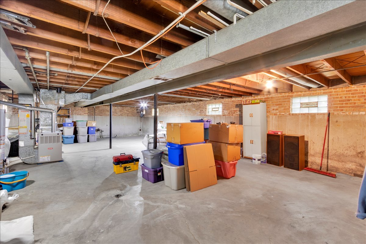 4317 South Keating Avenue Chicago IL 60632