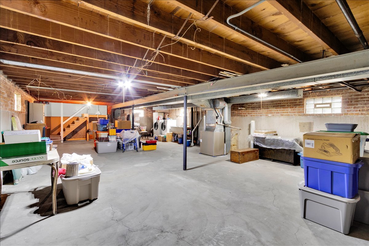 4317 South Keating Avenue Chicago IL 60632