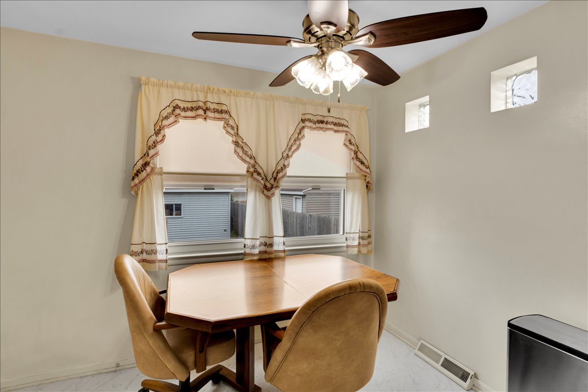 4317 South Keating Avenue Chicago IL 60632