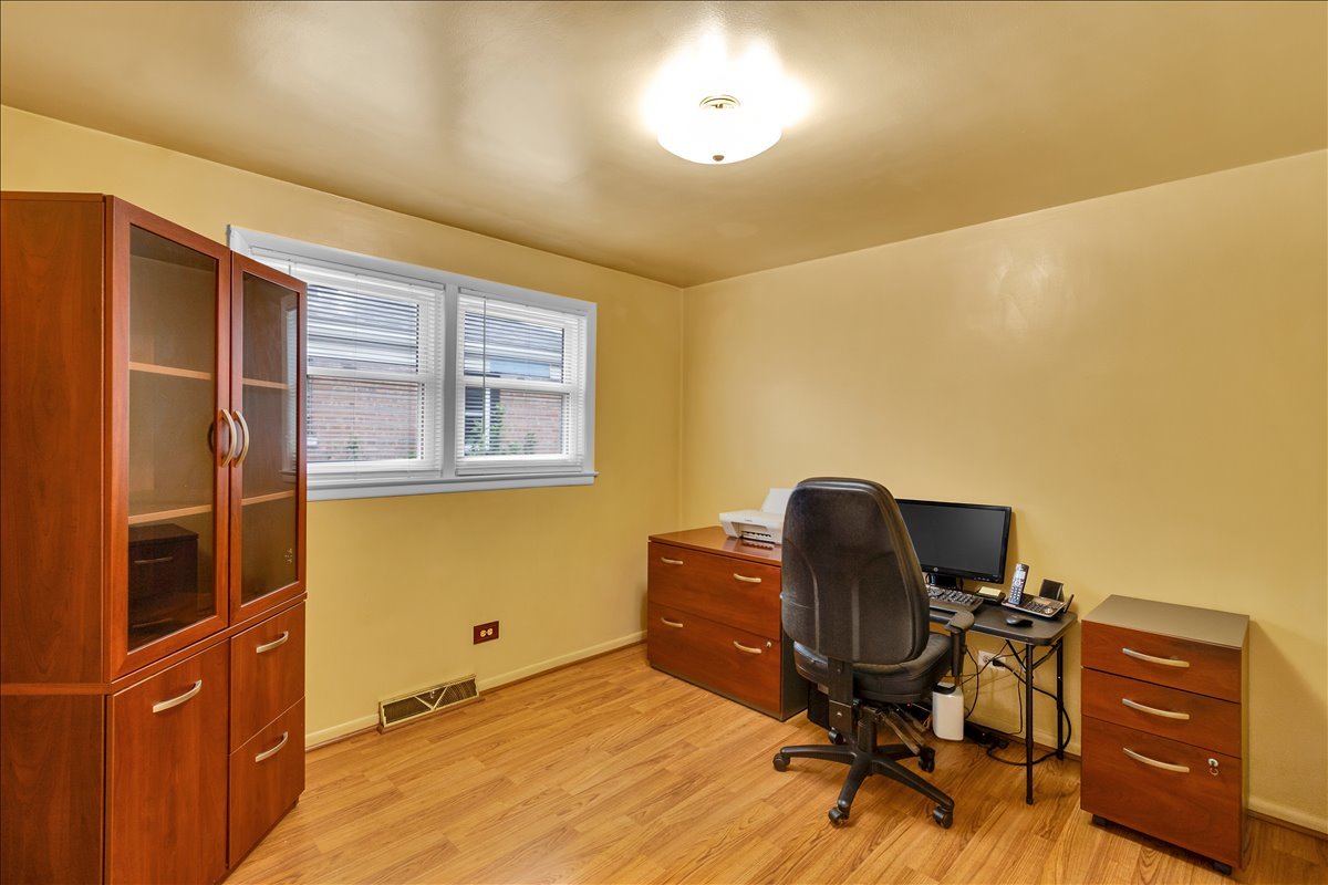 4317 South Keating Avenue Chicago IL 60632