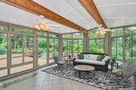864 Ash Drive St. Anne IL 60964
