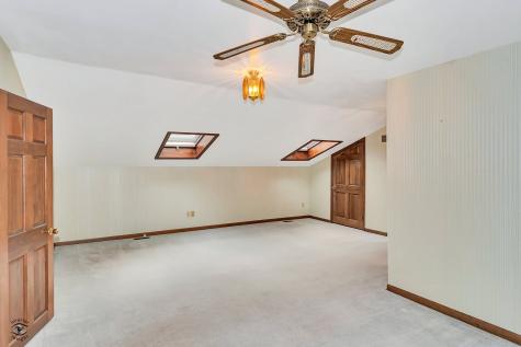 864 Ash Drive St. Anne IL 60964