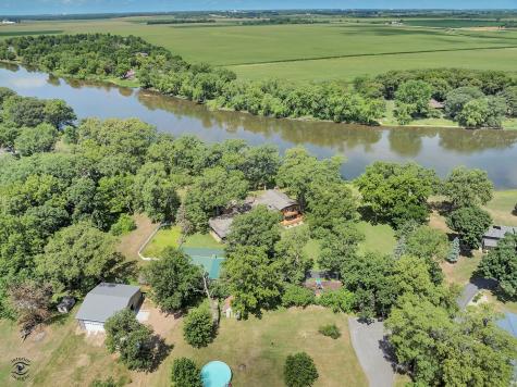 864 Ash Drive St. Anne IL 60964