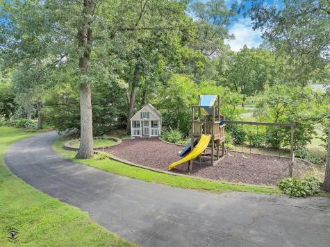 864 Ash Drive St. Anne IL 60964