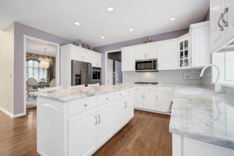 6714 Sweetbriar Lane Darien IL 60561