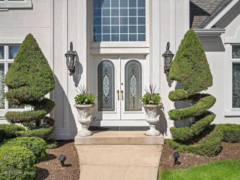 6714 Sweetbriar Lane Darien IL 60561