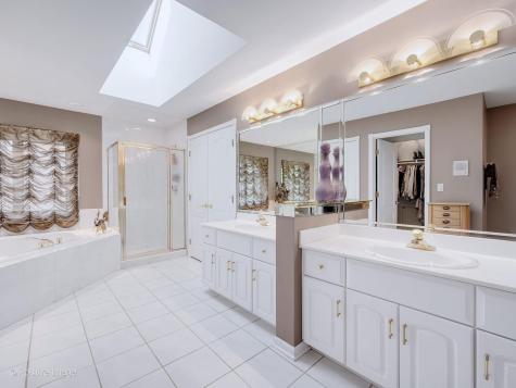6714 Sweetbriar Lane Darien IL 60561