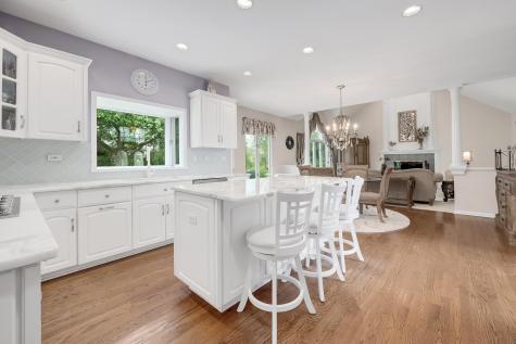 6714 Sweetbriar Lane Darien IL 60561