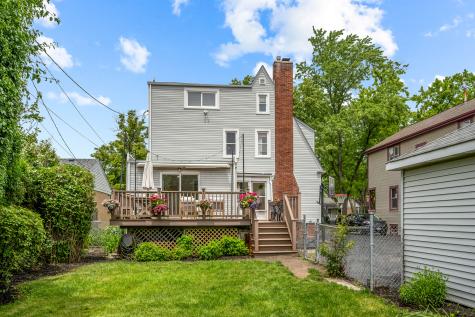 1325 East Walnut Avenue Des Plaines IL 60016