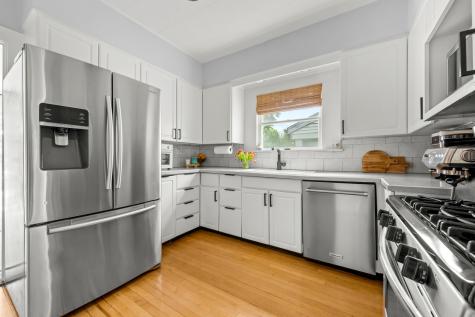 1325 East Walnut Avenue Des Plaines IL 60016